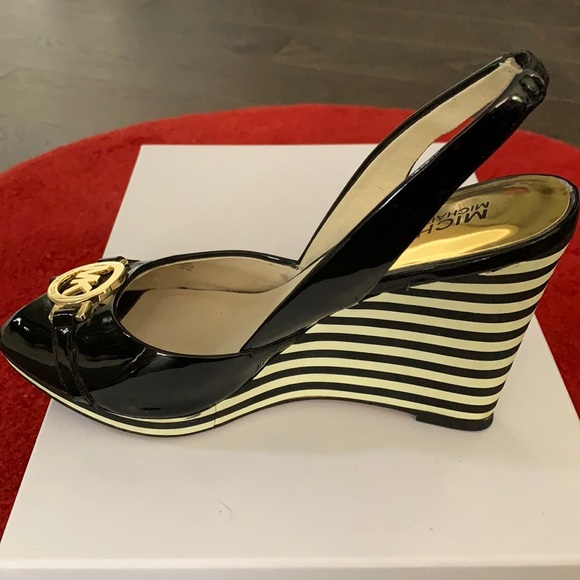Michael Kors Wedges - Picture 3 of 9